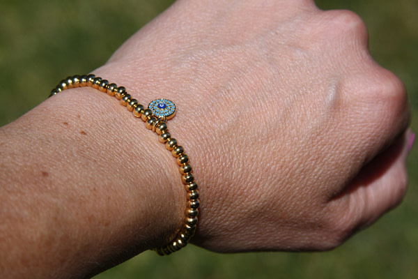 Evil Eye charm bracelet-gold - Image 4